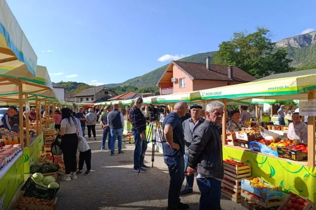 Poljoprivrednici u HNK moraju predati obrazac do 15. novembra: Važna obavijest za korisnike federalnih poticaja