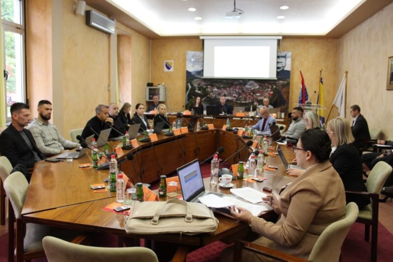 Općinsko vijeće Jablanica usvojilo rebalans budžeta: Donesene odluke o Autobuskoj stanici i zaštitnom kanalu Doca
