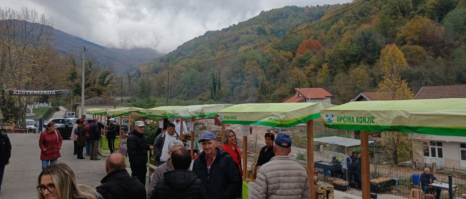 U Seonici svečano otvorena 9. Kestenijada: Veliki broj posjetilaca uživa u tradicionalnim specijalitetima i ugodnom druženju